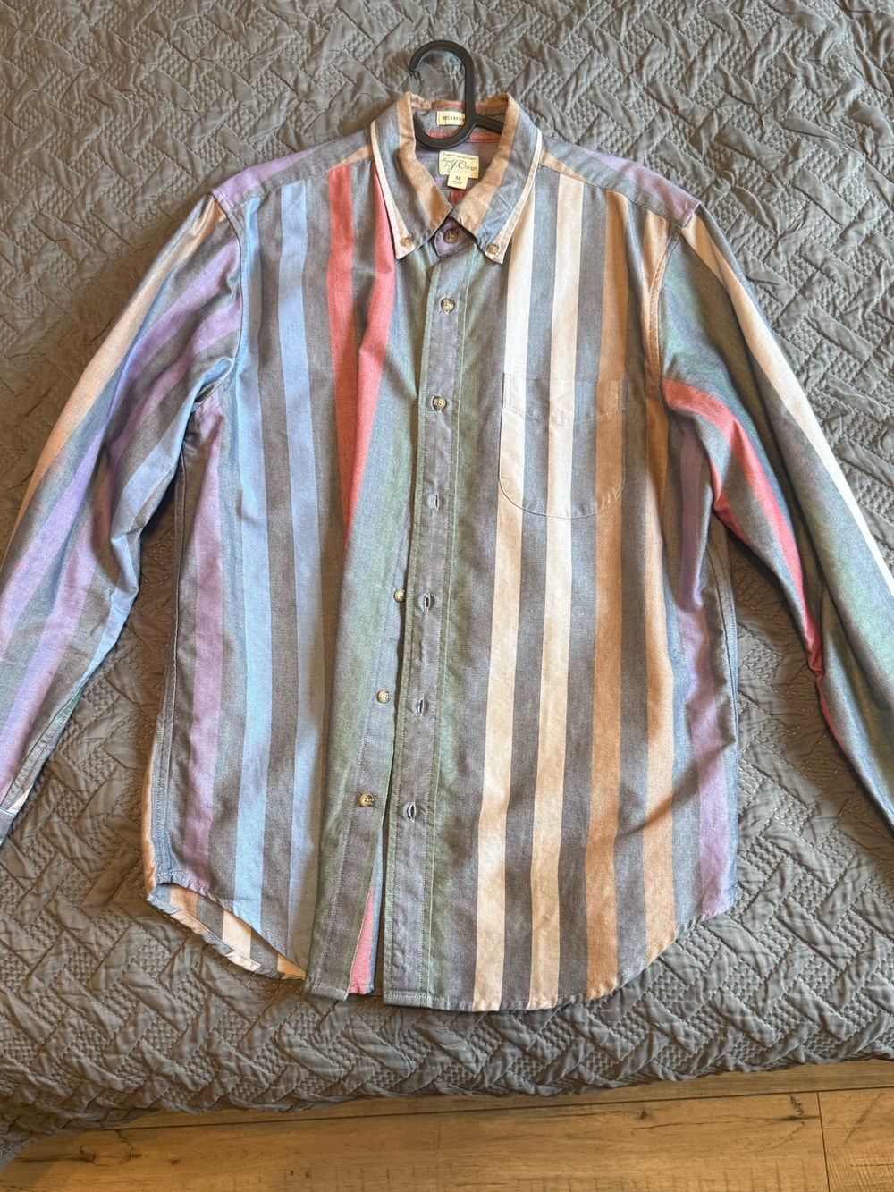 Men's Casual Long-Sleeve Button-Down Shirt in Multicolor Stripe